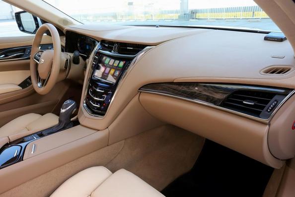 Огляд седана Cadillac CTS третього покоління Фото 6