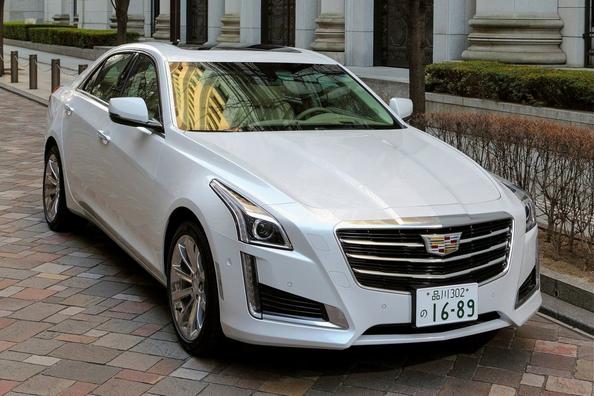 Огляд седана Cadillac CTS третього покоління Фото 8