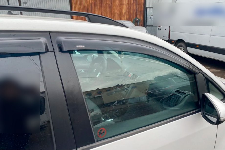 Volkswagen Touran 2010-2015 рр. Вітровики (4 шт, HIC) Фото 11