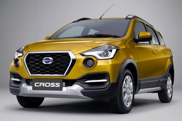 Огляд семимісного кросовера Datsun Cross