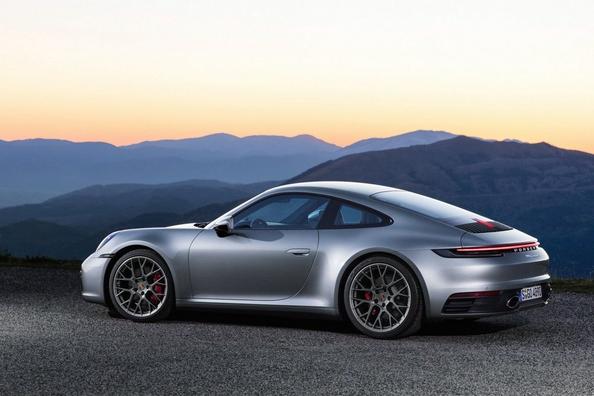 Огляд Porsche 911 Carrera восьмого покоління Фото 3