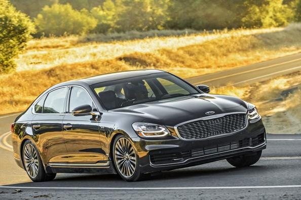 Представницький седан KIA K900