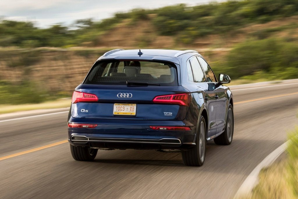 Огляд кросовера Audi Q5 другого покоління