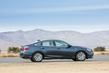 Огляд гібридного седана Honda Insight фото 2