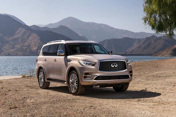 Огляд преміального позашляховика Infiniti QX80 Фото 3