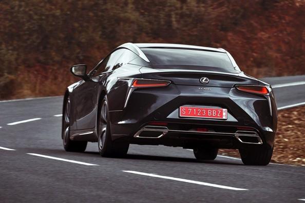 Огляд спортивного купе Lexus LC 500