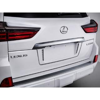 Вставка на задній бампер з хромом (2016+) Lexus LX570/450d 2008-2022 рр. фото 2