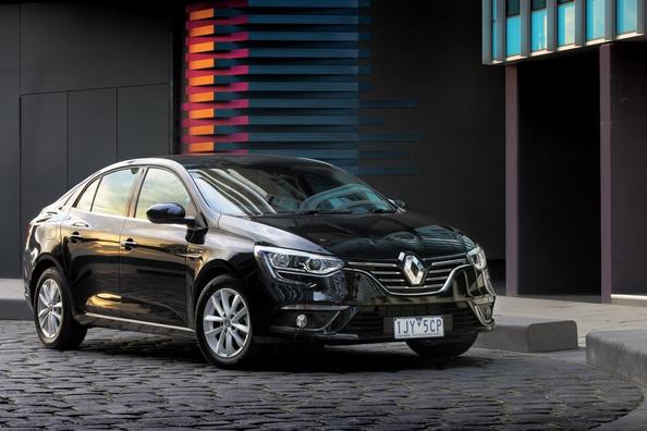 Огляд седана Renault Megane четвертої генерації