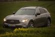 Огляд кросовера Infiniti QX70 фото 1