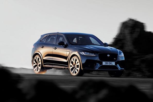Прокачана модифікація преміального кросовера Jaguar F-Pace SVR Фото 2