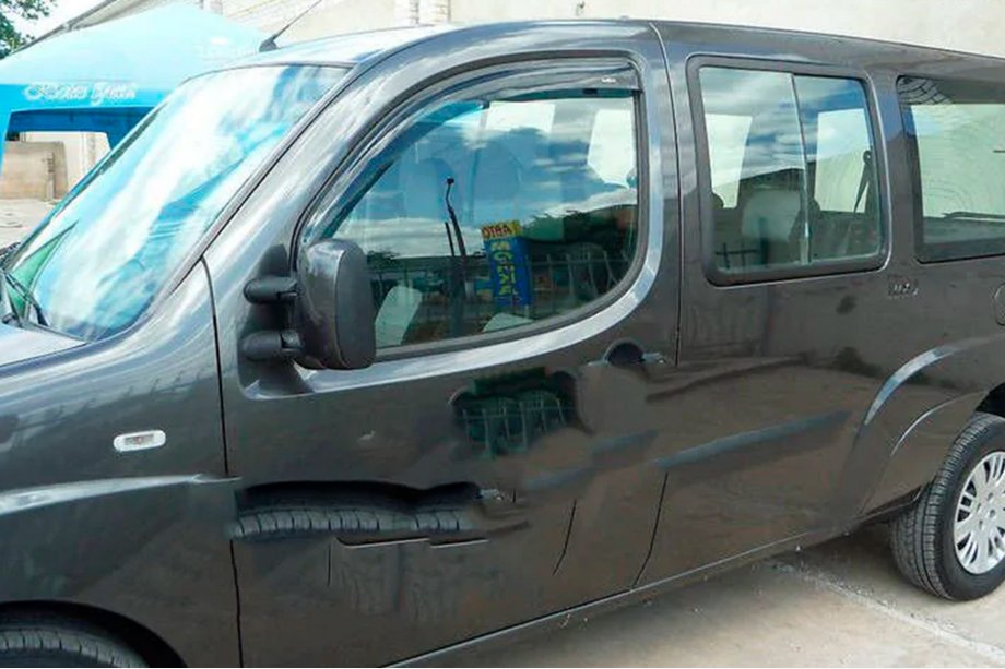 Fiat Doblo I 2005-2010 рр. Вітровики (2 шт, HIC) Фото 7