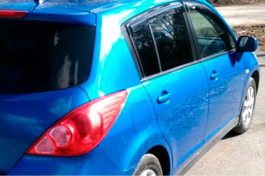Nissan Tiida 2004-2011 рр. Вітровики HB (4 шт, HIC) Фото 7