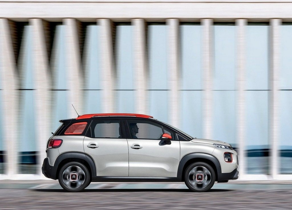 Огляд компактного кросовера Citroen C3 Aircross