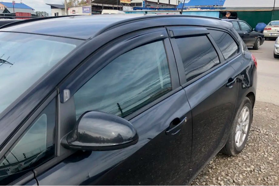 Opel Astra H 2004-2013 рр. Вітровики HB (4 шт, HIC) Фото 1