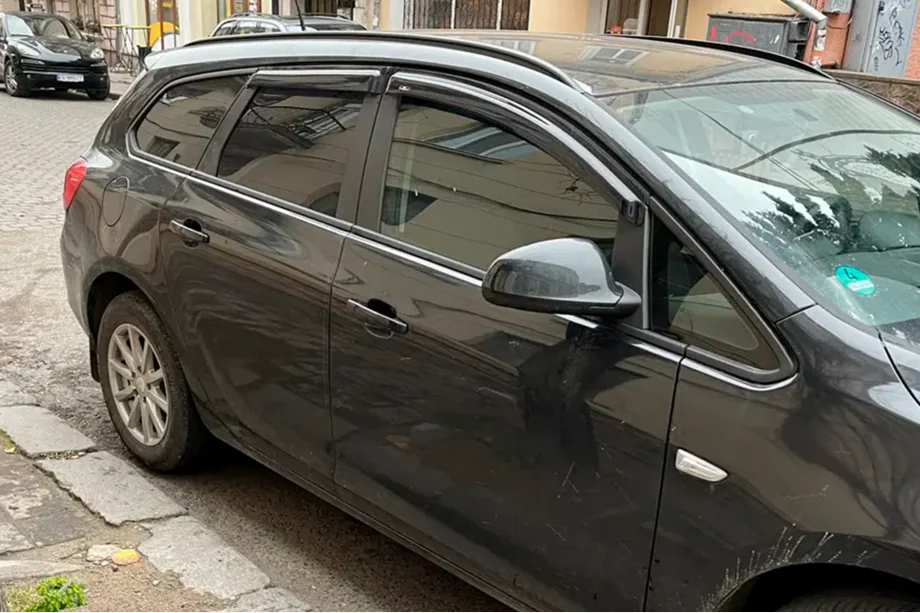 Opel Astra J 2009-2015 рр. Вітровики WG (4 шт, HIC) Фото 1