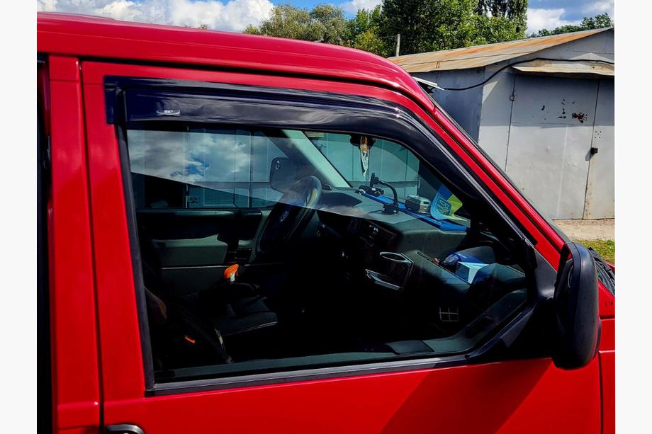 Volkswagen T4 Transporter 1990-2003 рр. Вітровики (2 шт, HIC) Image