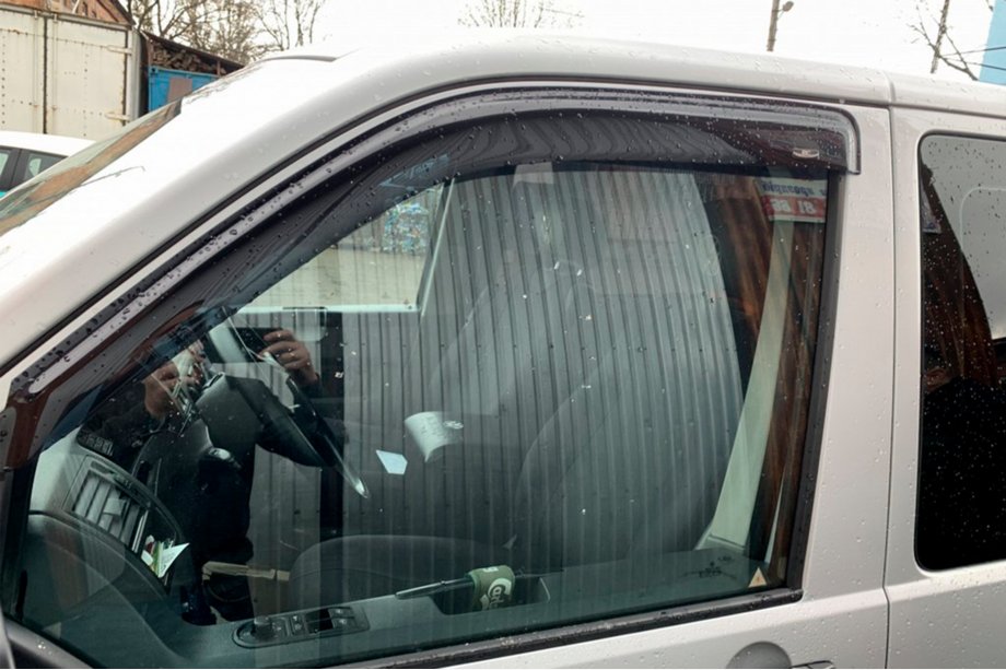 Volkswagen T5 Caravelle 2004-2010 рр. Вітровики (2 шт, HIC) Фото 16