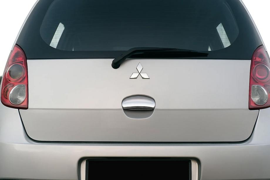 Mitsubishi Colt 2004-2012 рр. Накладка на задню ручку (нерж) Фото 1