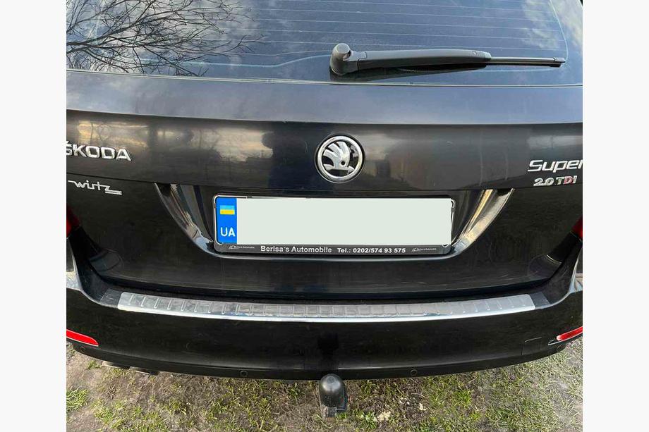 Skoda Superb 2009-2015 рр. Накладка на задній бампер Carmos V1 (SW, нерж) Image