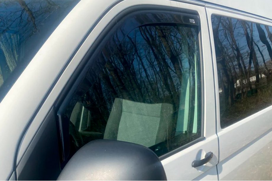Volkswagen T5 Multivan 2003-2010 рр. Вітровики вставні (2 шт, HIC) Фото 5