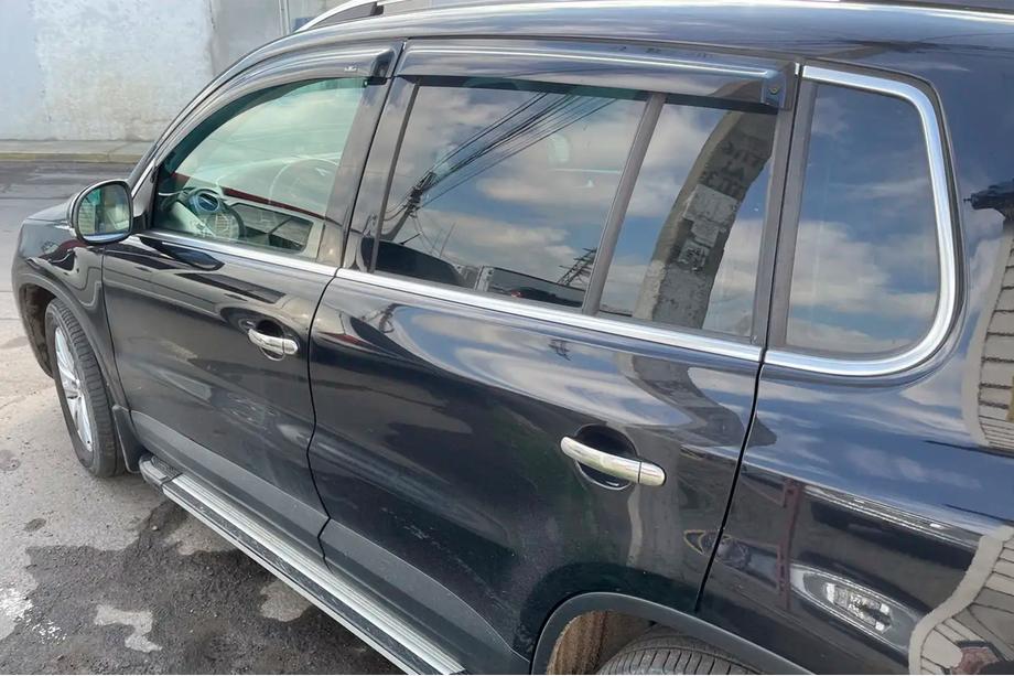 Volkswagen Tiguan 2007-2016 рр. Вітровики (4 шт, HIC) Фото 2