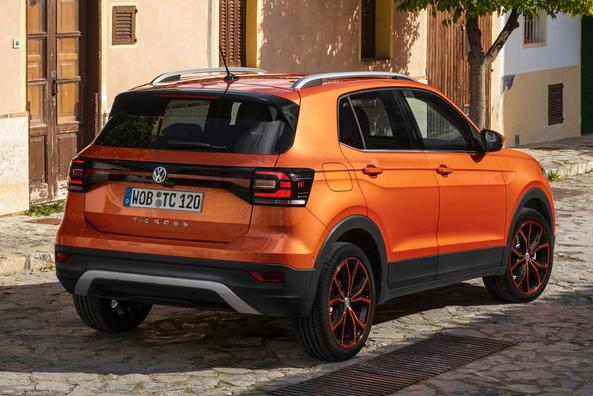 Огляд компактного міського кросовера Volkswagen T-Cross Фото 3