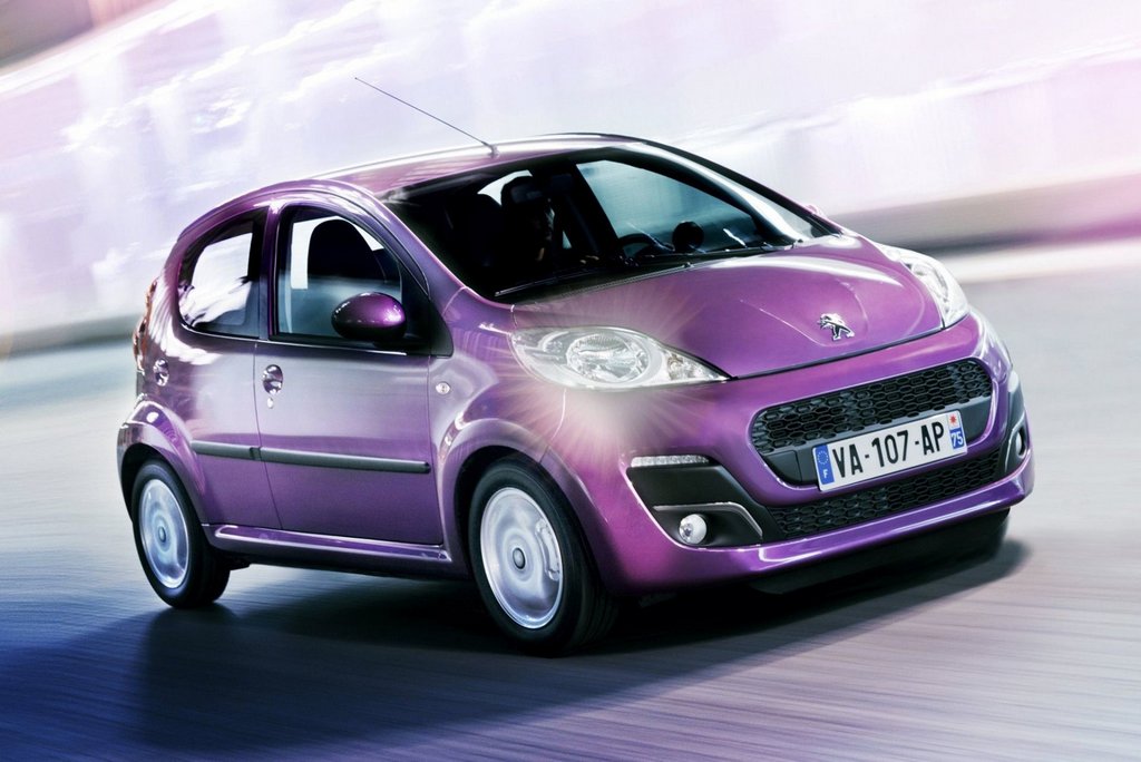 Огляд компактного хетчбека Peugeot 107