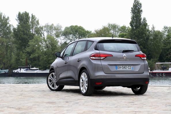 Четверте покоління компактного мінівена Renault Scenic Фото 11