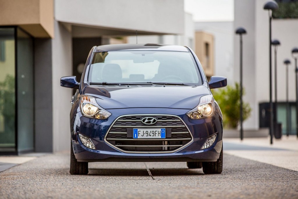 Огляд оновленого мікровена Hyundai ix20