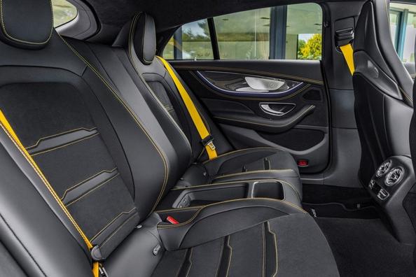 Огляд спортивного лифтбека Mercedes-Benz AMG GT 4-Door Coupe Фото 11