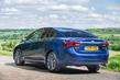 Огляд седана Toyota Avensis фото 9