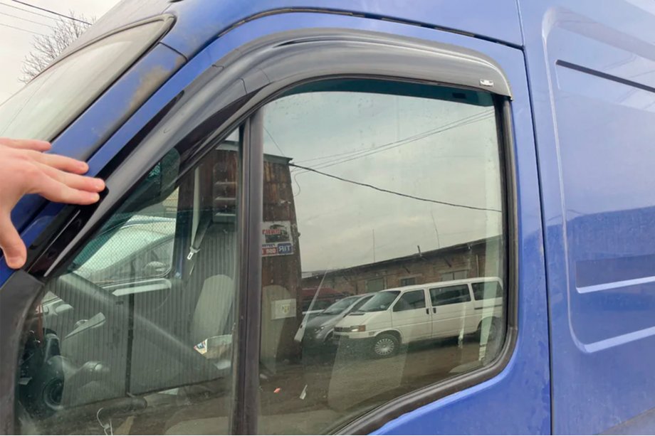 Opel Movano 2004-2010 рр. Вітровики (2 шт, HIC) Фото 6