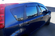 Nissan Note 2004-2012 рр. Вітровики (4 шт, HIC) фото 1