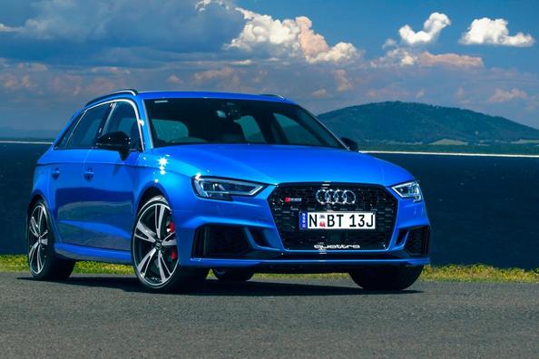 Спортивний п’ятидверний хетчбек Audi RS3 Sportback Фото 2