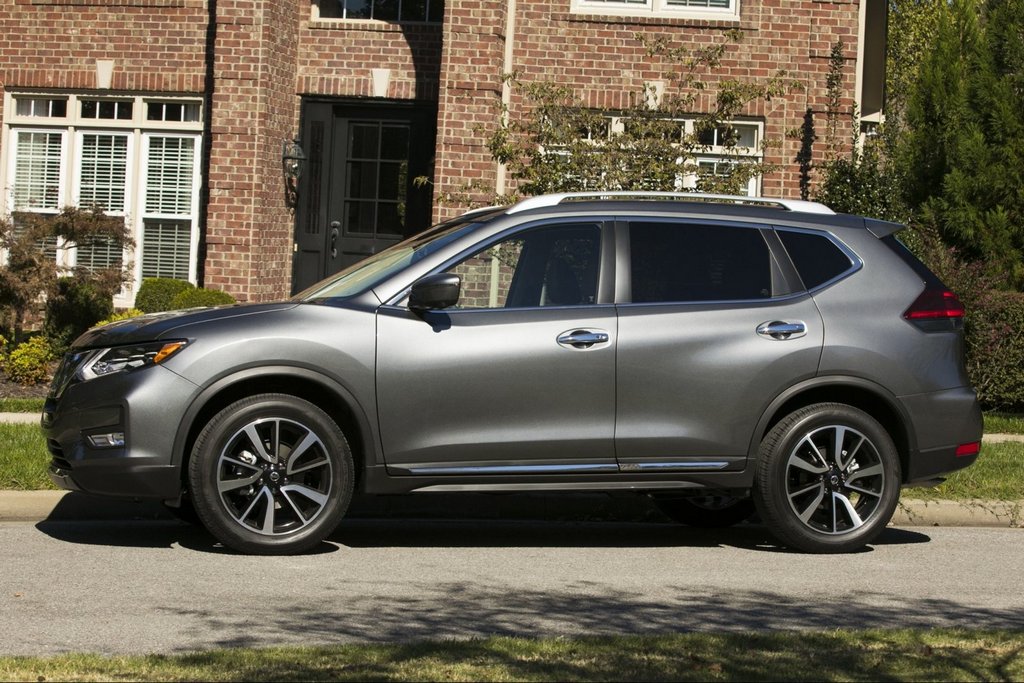 Друге покоління кросовера Nissan Rogue