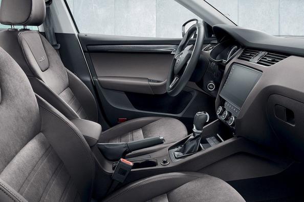 Позашляхова модифікація універсала Skoda Octavia Scout Фото 6