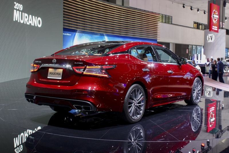 Флагманський седан Nissan Maxima в оновленому вигляді