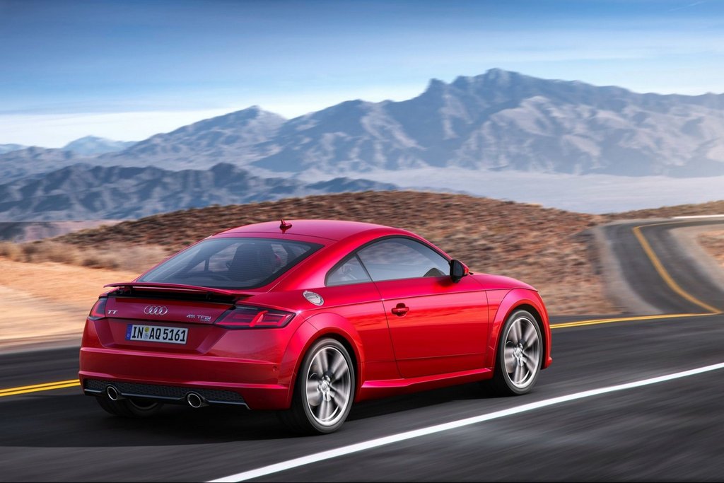 Оновлена модель Audi TT Coupe