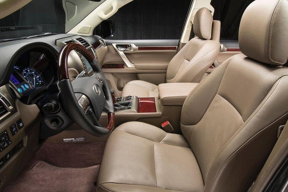 Огляд преміального позашляховика Lexus GX460 Фото 5