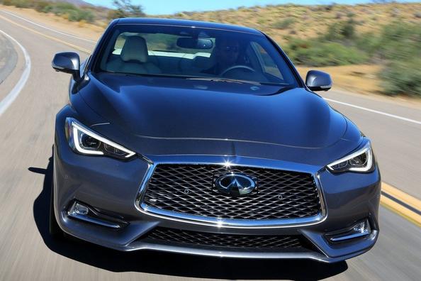 Огляд спортивного купе Infiniti Q60 Фото 4