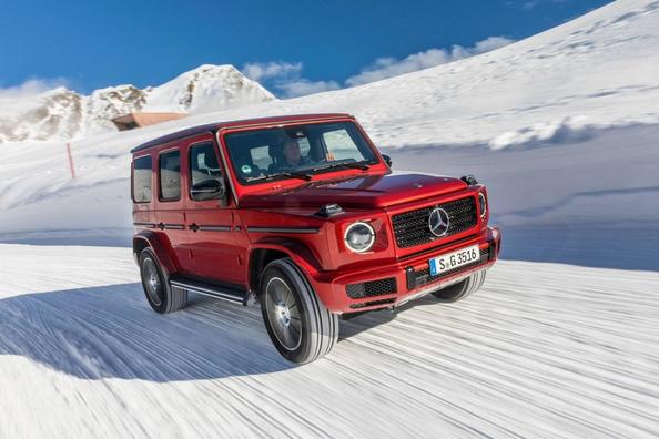 Рестайлінгова модель позашляховика Mercedes-Benz G-Class Фото 2