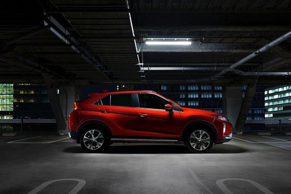 Огляд кросовера Mitsubishi Eclipse Cross Фото 7