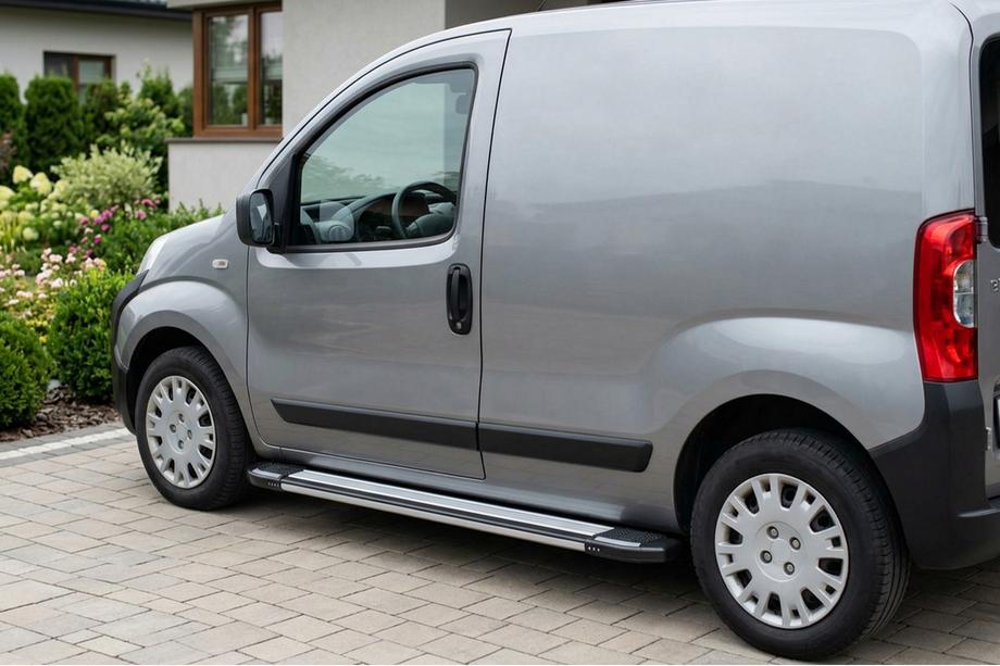 Peugeot Bipper 2008-2017 рр. Бокові пороги Rainbow (2 шт., алюм) Image