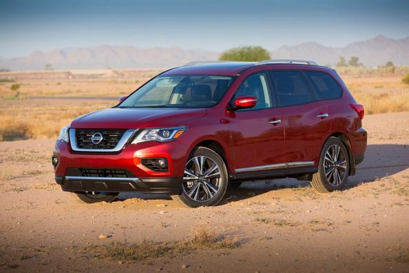 Рестайлінгова модифікація кросовера Nissan Pathfinder
