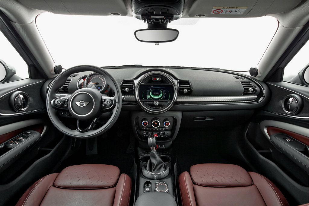 Огляд універсалу MINI Clubman другого покоління
