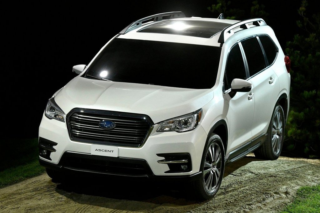 Флагманський повнопривідний кросовер Subaru Ascent
