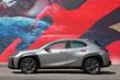 Преміальний міський кросовер Lexus UX 200 фото 10