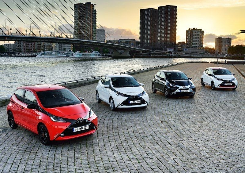 Огляд другого покоління хетчбека Toyota Aygo