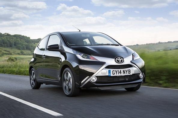 Огляд другого покоління хетчбека Toyota Aygo