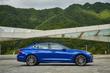 Перше покоління седана Genesis G70 фото 6